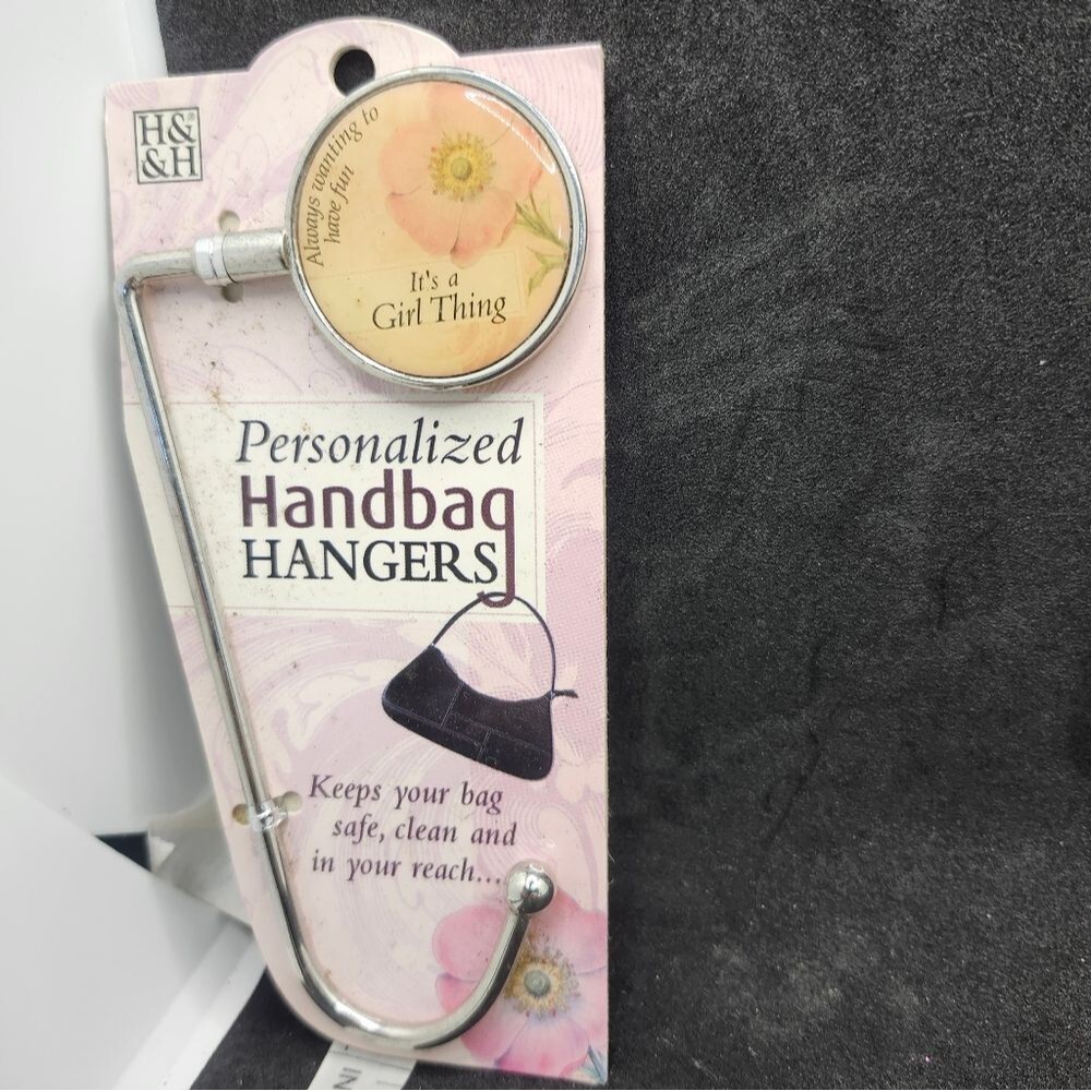 H&H “It’s A Girl Thing” Personalized Handbag Hanger – Floral Purse Hook – Femini